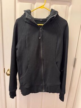 Lululemon scuba full zip, full length size 12 black hoodie